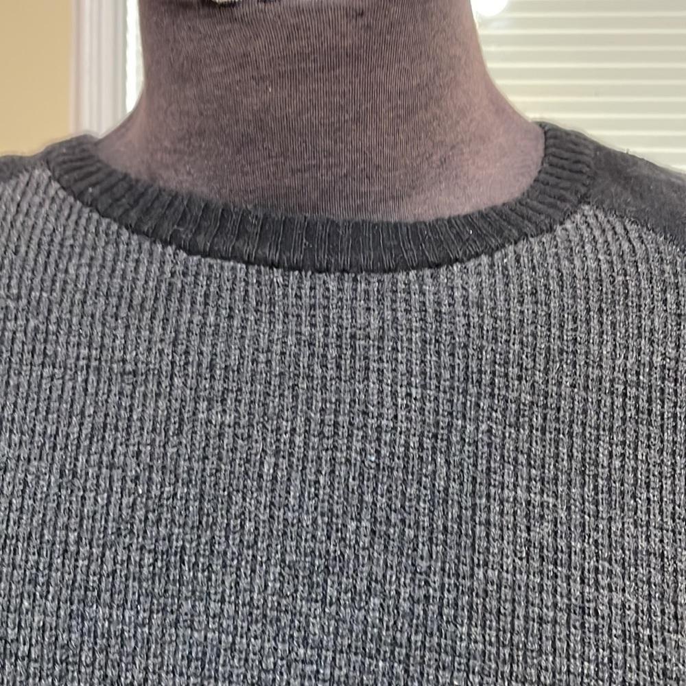 Mens Eddie Bauer sweater - Picture 2 of 8
